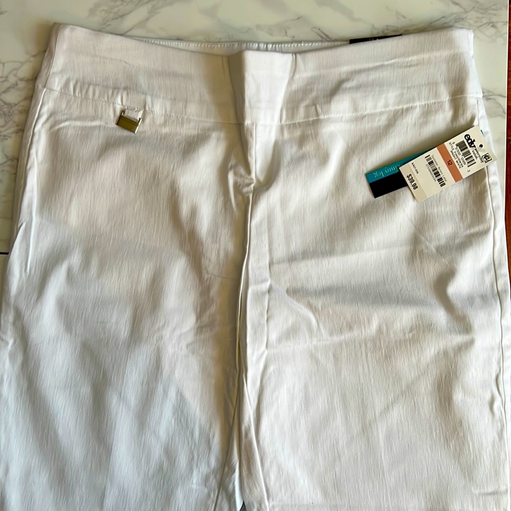 NWT white skinny pants